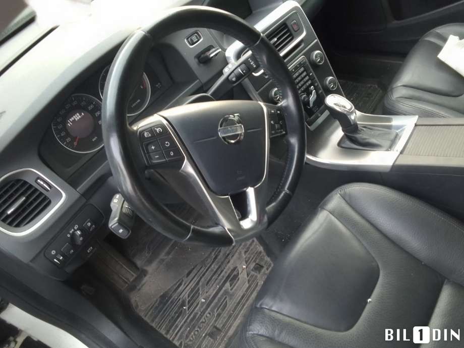 Volvo V60 2010-2013 (Type I, Fase 1) , Motorkode: D4162T, Girkassekode: 