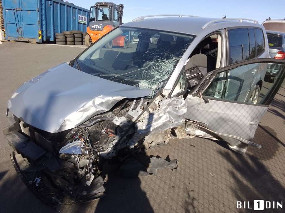 VW Touran 2010-2015 (Type I, Fase 3) , Motorkode: CAYC, Girkassekode: 