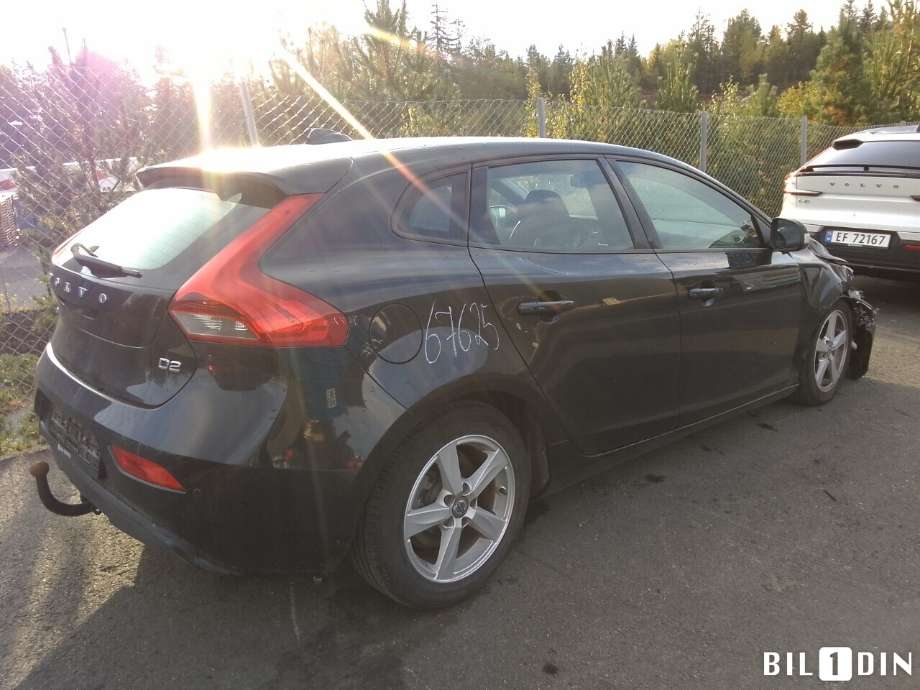 Volvo V40 2012-2019 , Motorkode: D4162T, Girkassekode: 