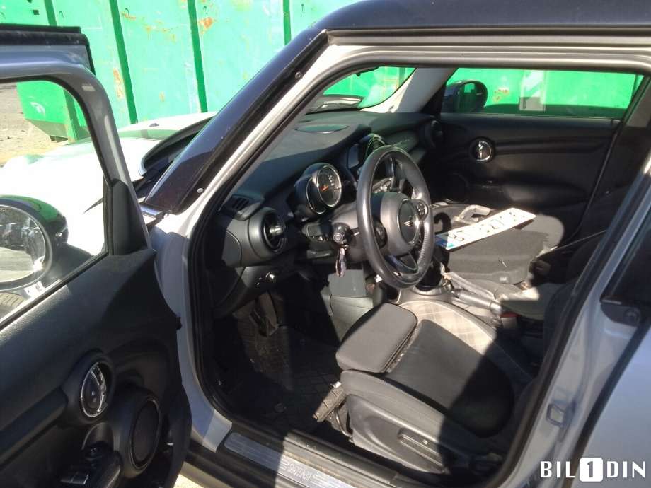 Mini One/Cooper 2014-->> (F54-57) (F54-57), Motorkode: B38-A15A, Girkassekode: