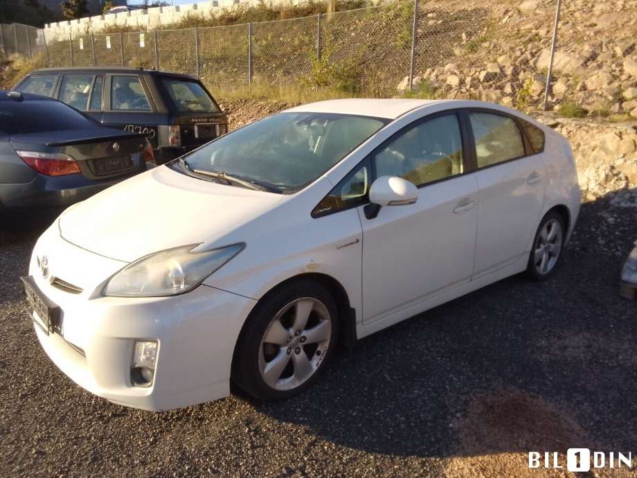 Toyota Prius 2009-2016 (Type III) (COMBI) (COMBI), Motorkode: 2ZR-FXE, Girkassekode: 