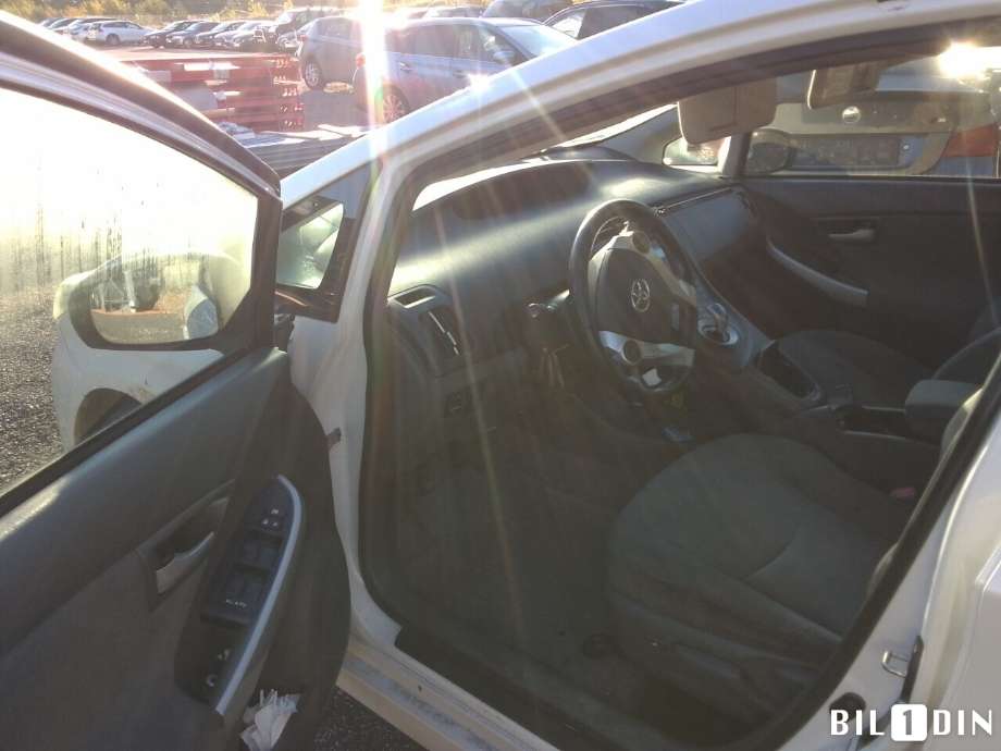 Toyota Prius 2009-2016 (Type III) (COMBI) (COMBI), Motorkode: 2ZR-FXE, Girkassekode: 