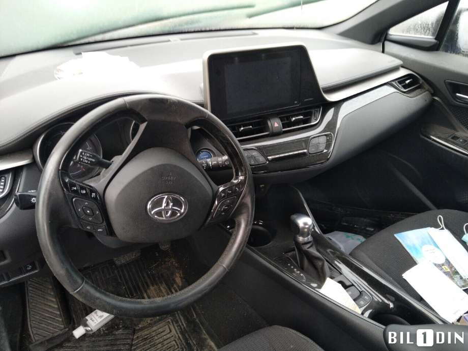 Toyota C-HR 2016-->> , Motorkode: 2ZR-FXE, Girkassekode: 