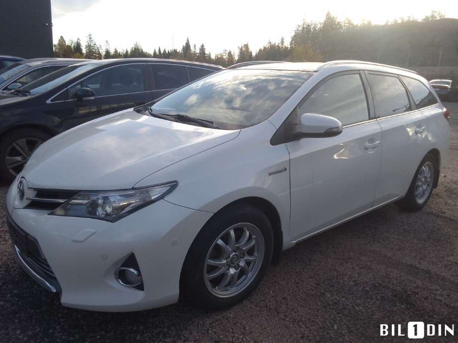 Toyota Auris 2013-2015 (Type II, Fase 1) , Motorkode: 2ZR-FXE, Girkassekode: 