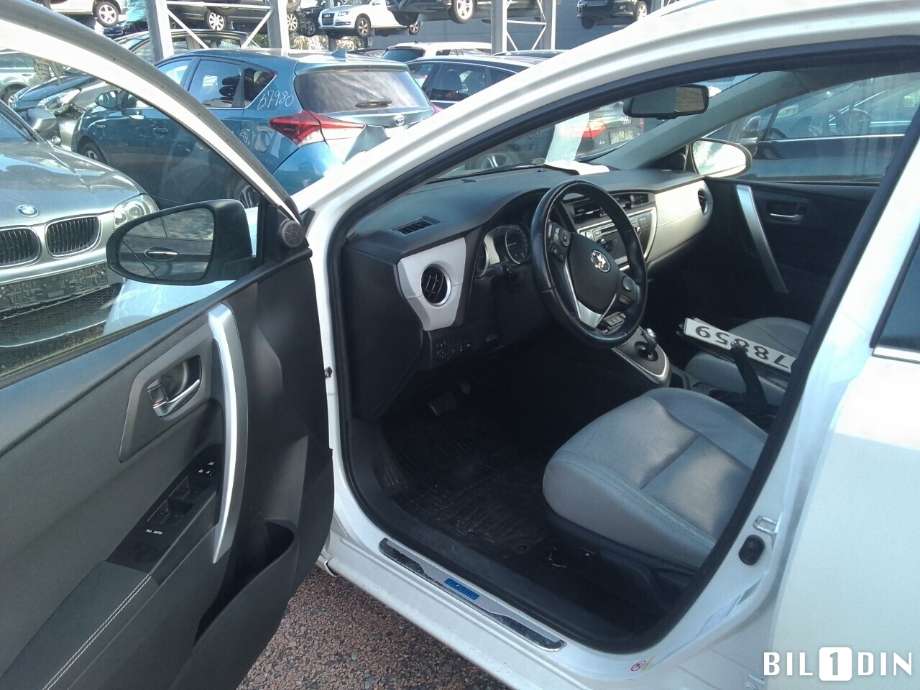 Toyota Auris 2013-2015 (Type II, Fase 1) , Motorkode: 2ZR-FXE, Girkassekode: 