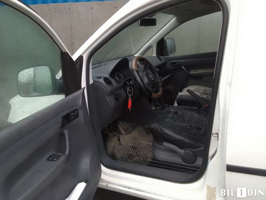 VW Caddy 2010-2015 (Type III, Fase 2) , Motorkode: CAYD, Girkassekode: 