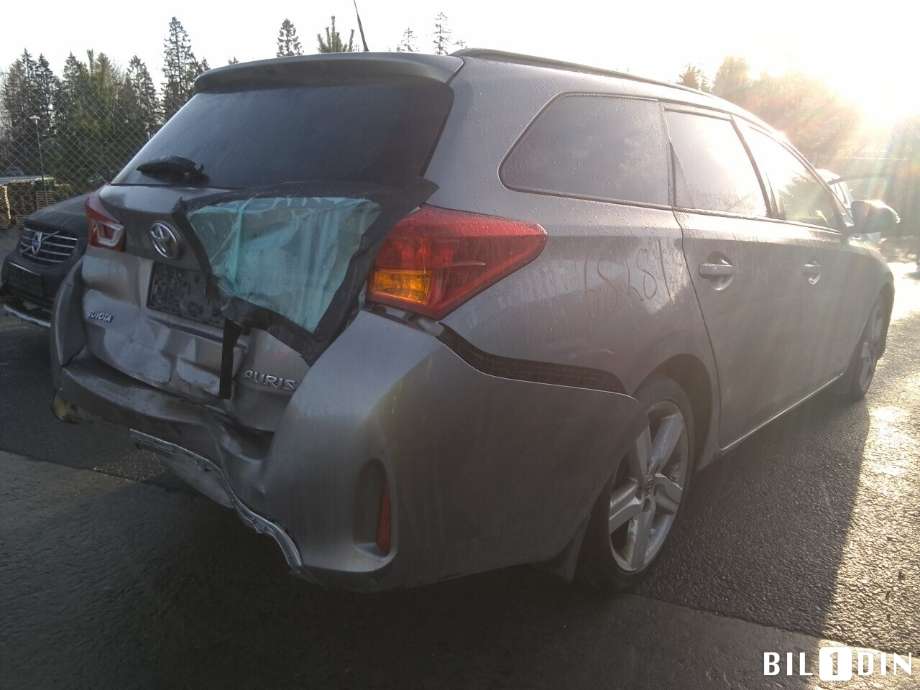 Toyota Auris 2013-2015 (Type II, Fase 1) , Motorkode: 1ND-TV, Girkassekode: 