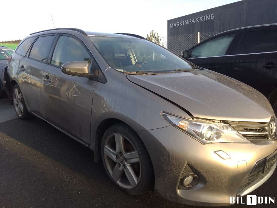 Toyota Auris 2013-2015 (Type II, Fase 1) , Motorkode: 1ND-TV, Girkassekode: 