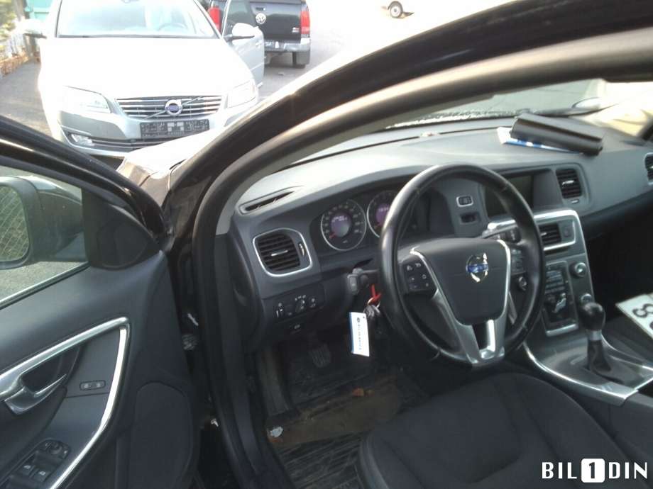 Volvo V60 2010-2013 (Type I, Fase 1) , Motorkode: D4162T, Girkassekode: 