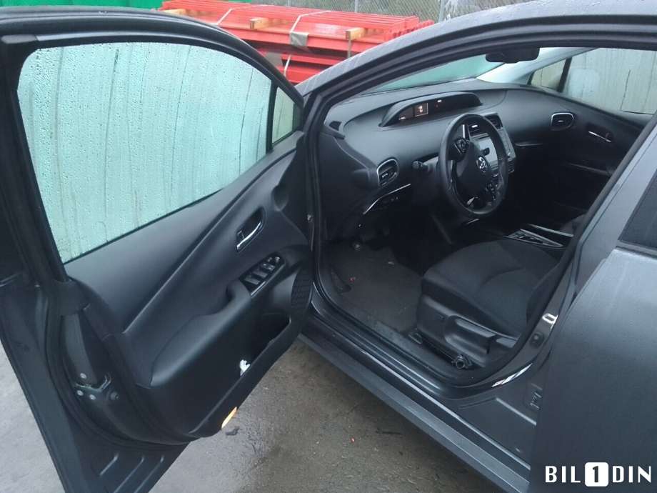 Toyota Prius +7 2012-2020 (Type III) (stasjonsvogn) (stasjonsvogn), Motorkode: 2ZR-FXE, Girkassekode: 