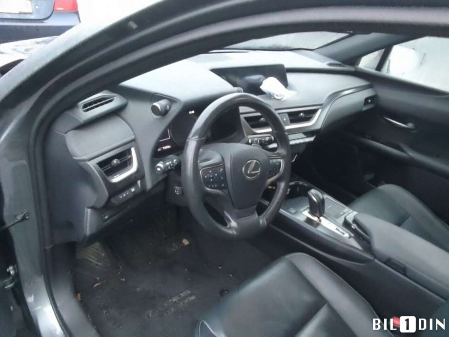 Lexus UX 2018-->> , Motorkode: 4KM, Girkassekode: 