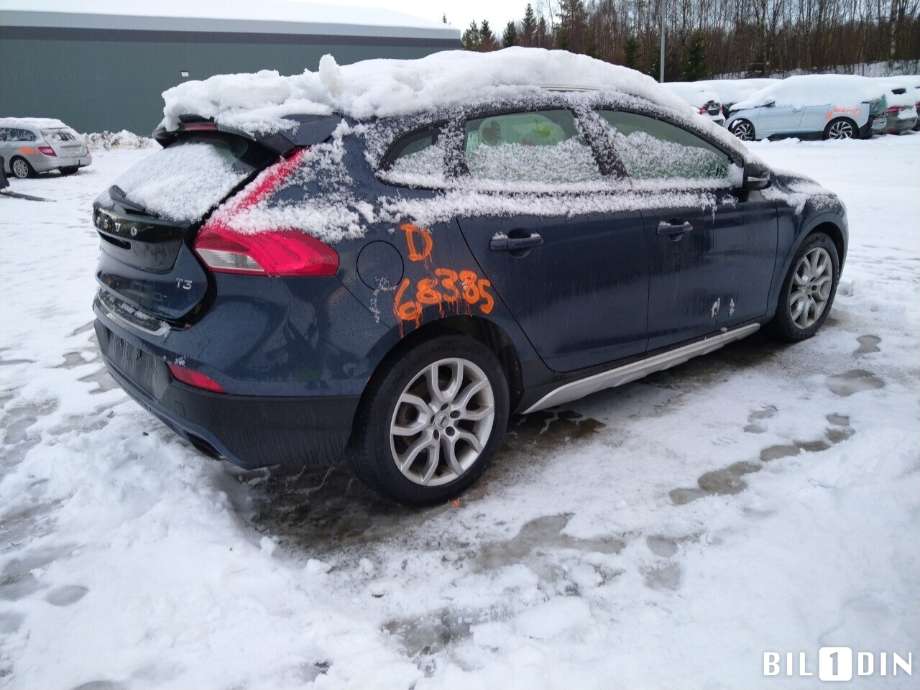 Volvo V40 2012-2019 , Motorkode: B4154T4, Girkassekode: