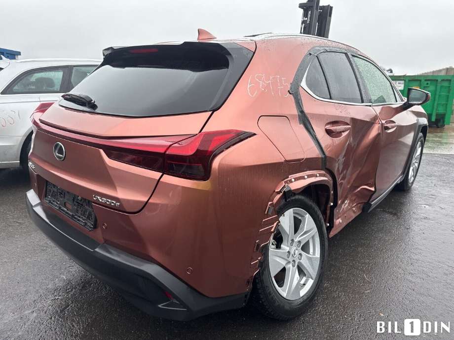 Lexus UX 2018-->> , Motorkode: 4KM, Girkassekode: