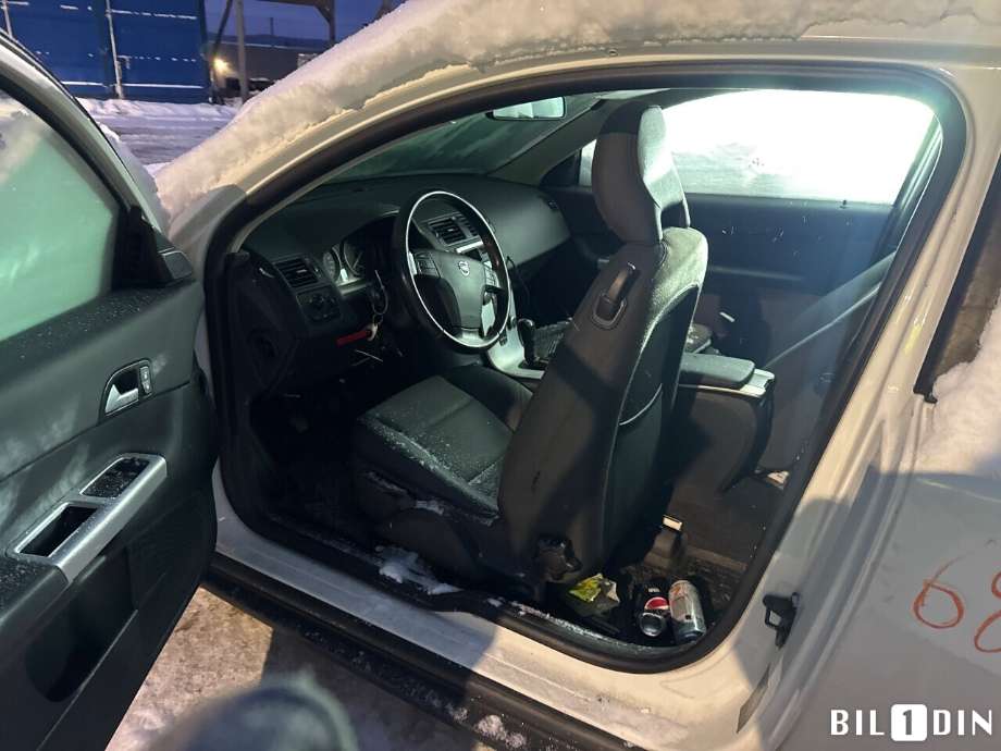Volvo C30 2010-2012 (Fase 2) , Motorkode: D4164T, Girkassekode: 