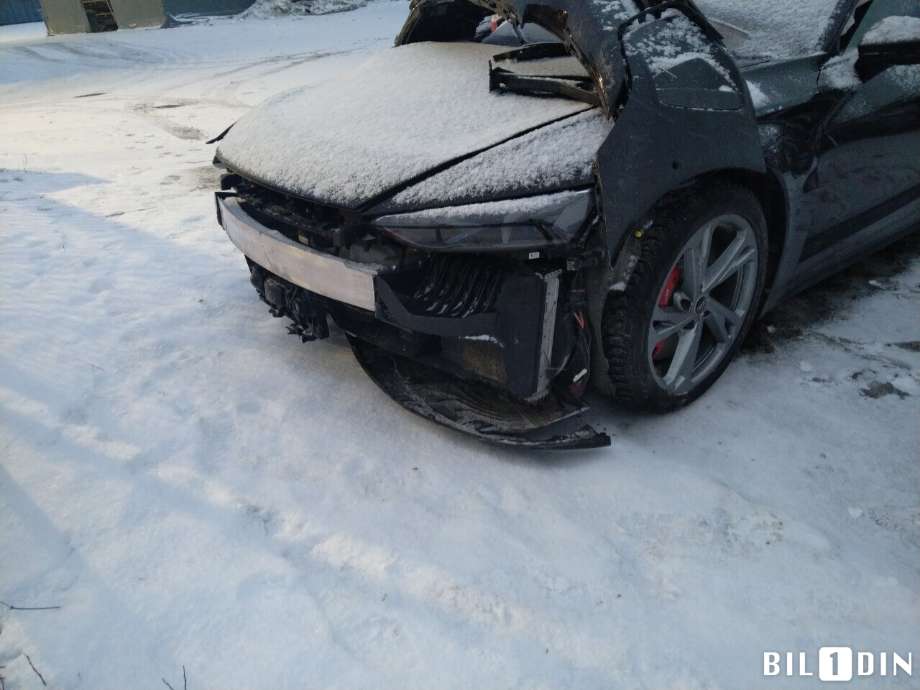 Audi e-tron GT 2021-->> , Motorkode: BL1W, Girkassekode: 