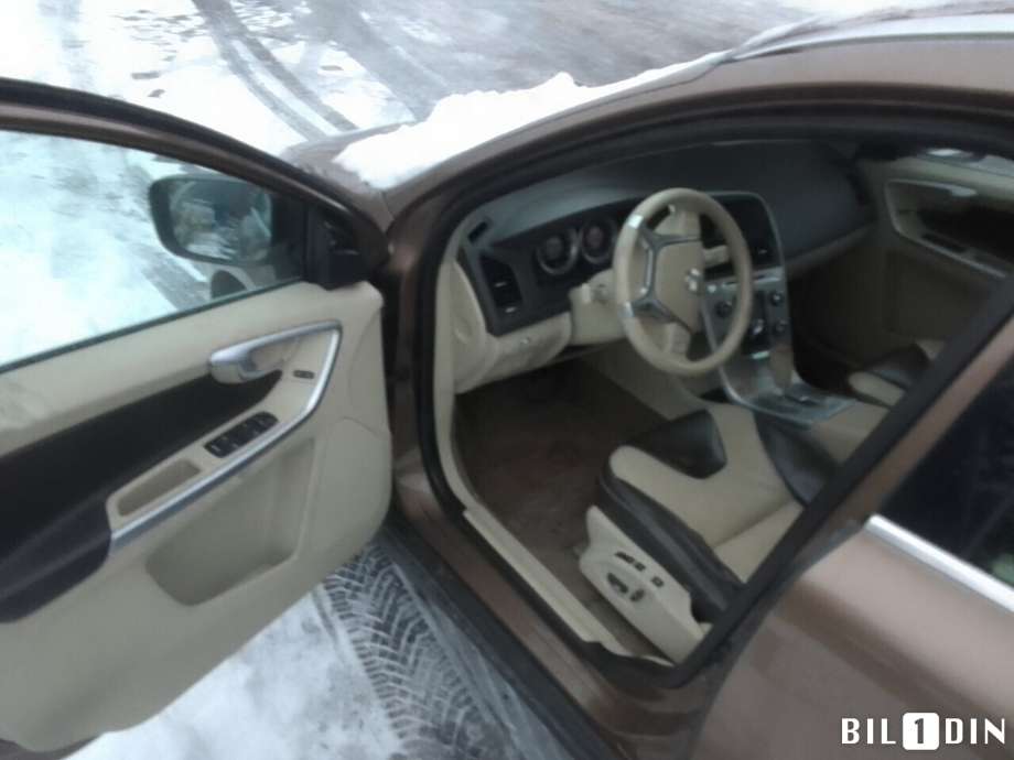 Volvo XC60 2008-2013 (Type I, Fase 1) , Motorkode: D5244T16, Girkassekode: 