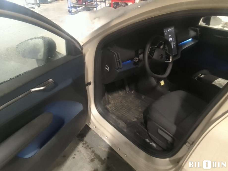 Volvo EX30 2023-->> , Motorkode: , Girkassekode: