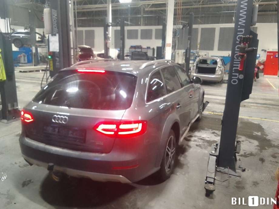 Audi A4, Allroad 2009-2016 (Type I) (B8) (B8), Motorkode: CJCA, Girkassekode: