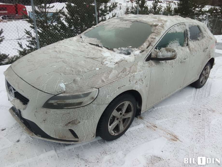 Volvo V40 2012-2019 , Motorkode: B4154T5, Girkassekode: 