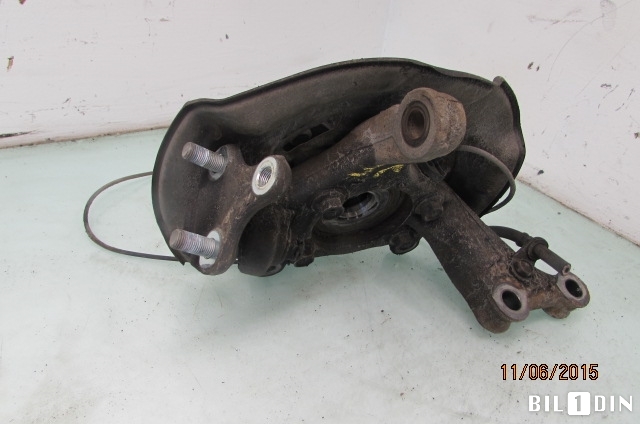 Hjulspindel venstre foran til Toyota RAV4 2009-2013 (Type III, Fase 2)  (TOYOTA|)