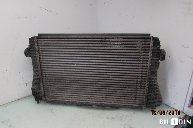 Intercooler til VW Touran 2003-2006 (Type I, Fase 1) (VOLKSWAGEN|1K0145803A|)
