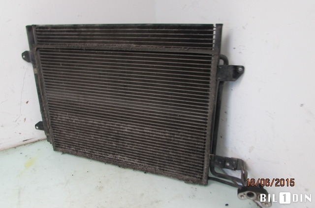 Aircondition radiator til VW Touran 2003-2006 (Type I, Fase 1)  (VOLKSWAGEN|1T0820411B|)