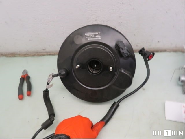 Bremsekraft-forsterker til Ford Focus 2011-2014 (Type III, Fase 1) (FORD FOCUS SPORT 1,0 STV|AV612005KF|2258870|BV612B195SG)