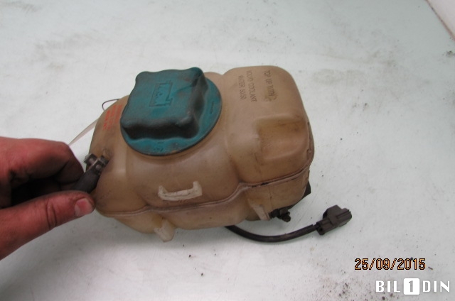 Ekspansjonstank til Volvo XC70 2001-2004 (Type I, Fase 1)  (VOLVO|8683455|8634226|)