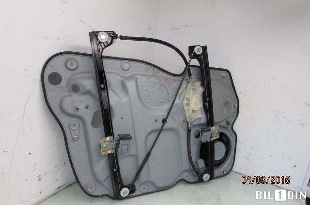 Ruteheis til VW Caddy 2004-2010 (Type III, Fase 1) (VOLKSWAGEN|2K1837752BS|)