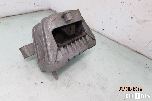 Motorfeste til VW Caddy 2004-2010 (Type III, Fase 1) (VOLKSWAGEN|1K0199262B|)