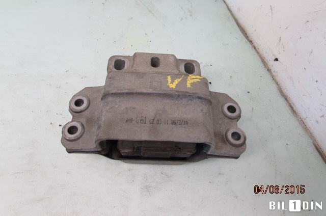 Girkassefeste til VW Caddy, 2004-2010 (Type III, Fase 1) (VOLKSWAGEN|1K0199555M)