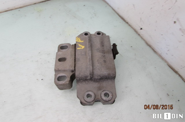 Girkassefeste til VW Caddy 2004-2010 (Type III, Fase 1) (VOLKSWAGEN|1K0199555M|)
