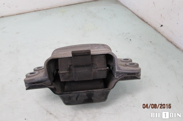 Girkassefeste til VW Caddy 2004-2010 (Type III, Fase 1) (VOLKSWAGEN|1K0199555M|)