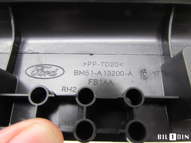 Innredning diverse til Ford Focus 2011-2014 (Type III, Fase 1) (FORD FOCUS SPORT 1,0 STV|BM51A02348AEW|BM51A13200ACW|)