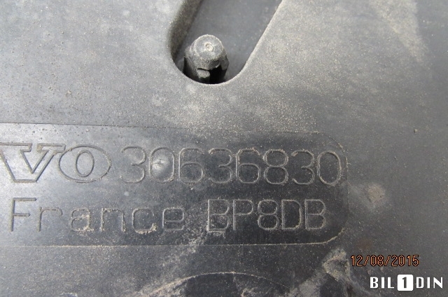 Luftfilterboks til Volvo V70 2005-2007 (Type II, Fase 2)  (VOLVO|30636830|)