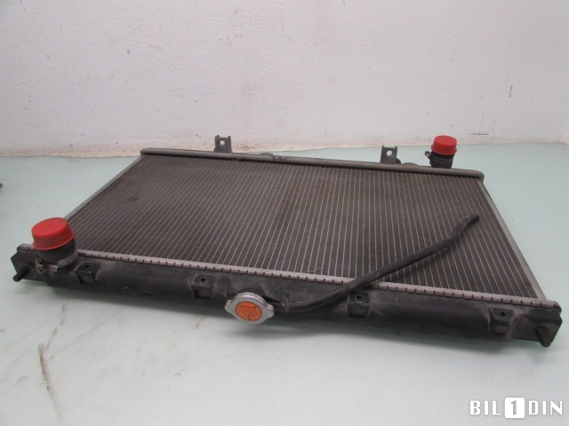 Radiator (manuell gir) til Nissan Primera 1996-1999 (Fase 1) (P11) (P11) (NISSAN||PA66GF30)