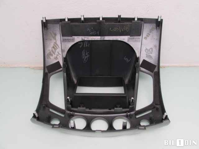 Dashbord diverse til Mitsubishi L200 2006-2015 (Type IV) (MITSUBISHI|MN179800ZZ|)