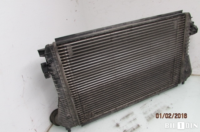 Intercooler til VW Touran 2003-2006 (Type I, Fase 1)  (VOLKSWAGEN|1K0145803T|1K0145803E|)