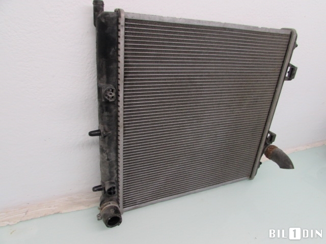 Radiator (manuell gir) til Peugeot 1007 2004-->>  (PEUGEOT|1330Q5|9653026580|870960000)