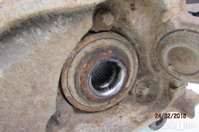 Hjulnav venstre foran til Jeep Cherokee 2002-2006 (Type III) (LIBERTY) (LIBERTY) (JEEP|)