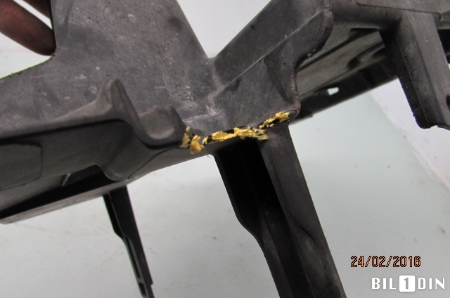 Batterikasse/feste til Jeep Cherokee 2002-2006 (Type III) (LIBERTY) (LIBERTY) (JEEP|55360654AA|)