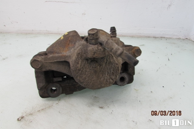 Bremsecaliper venstre foran til Toyota Hiace 2007-2012 (Fase 3)  (TOYOTA|4775026132|)