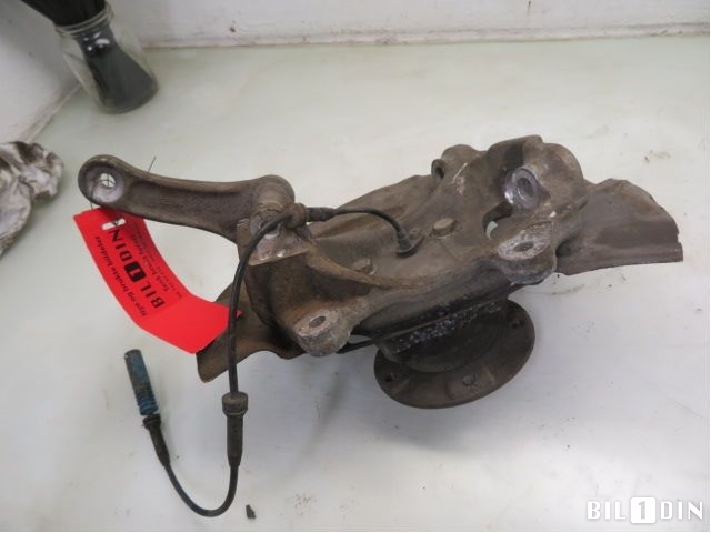 Hjulspindel venstre foran til BMW 5-Serie 2003-2010 (E60/E61) (E60/E61) (BMW|31216760953|6760953L|)
