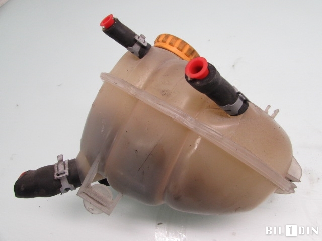 Ekspansjonstank til Saab 9-5 2001-2005 (Type I, Fase 2)  (SAAB|90499767|0049973|)