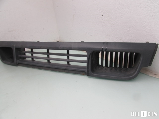 Grill midt til VW Transporter / Caravelle 2003-2009 (Fase 1) (T5) (T5) (VOLKSWAGEN|7H0807719|)