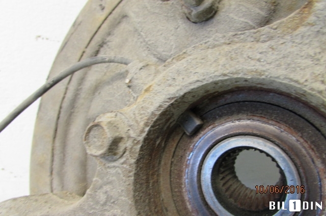 Hjulspindel venstre bak til Suzuki Grand Vitara 2005-2015 (Type III) (SUZUKI|43402-57L51|)