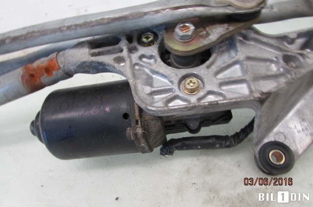 Viskermotor frontrute til Toyota Avensis, Verso 2001-2009  (TOYOTA|8511044100|1592005950|)