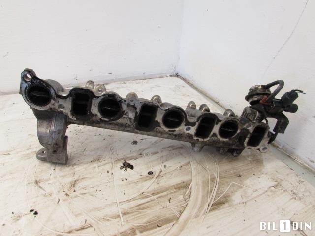 Manifold innsug til Toyota Hilux 2006-2011 (TOYOTA|171010L030|)