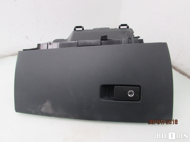 Hanskerom til Volvo XC70 2008-2013 (Type II, Fase 1) (VOLVO|39807246|30676278|)