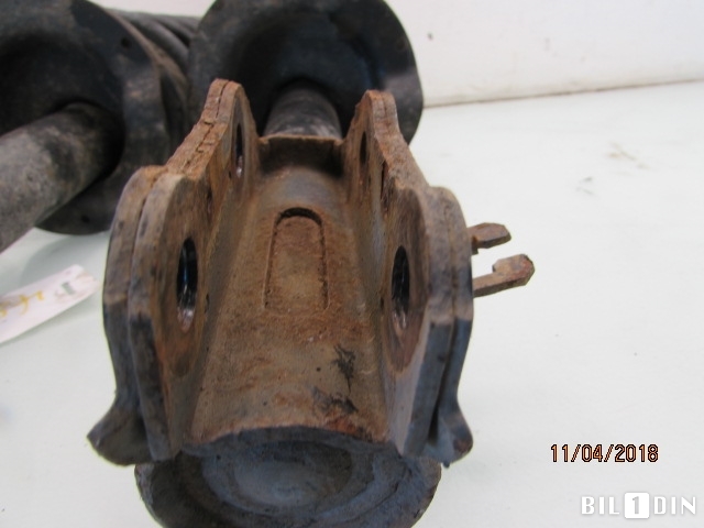 Fjærbein høyre foran til Mazda CX-7 2007-2012 (MAZDA|)